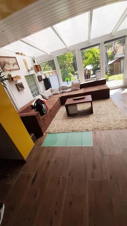 Wohlfuehloase - Zimmer, Appartment - Im Herzen Starnbergs Homestay Starnberg