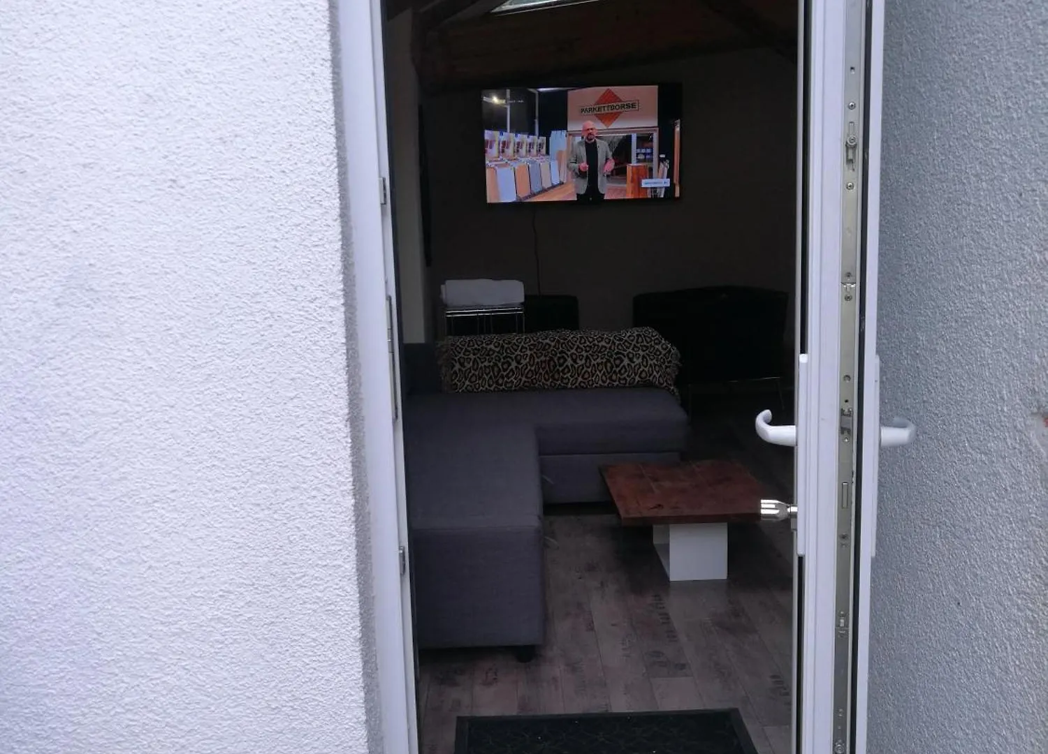 Wohlfuehloase - Zimmer, Appartment - Im Herzen Starnbergs